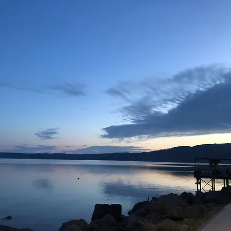 Waterfront 公寓